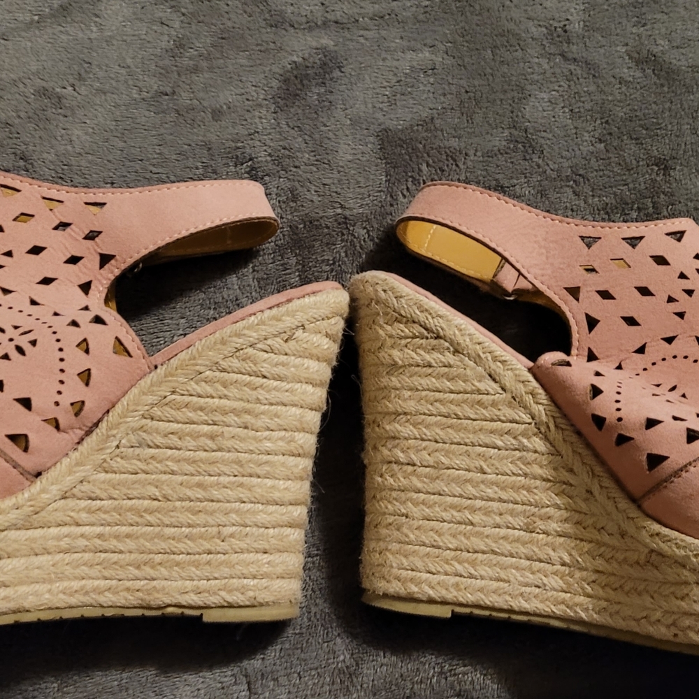 Wedges - Picture 3 of 5